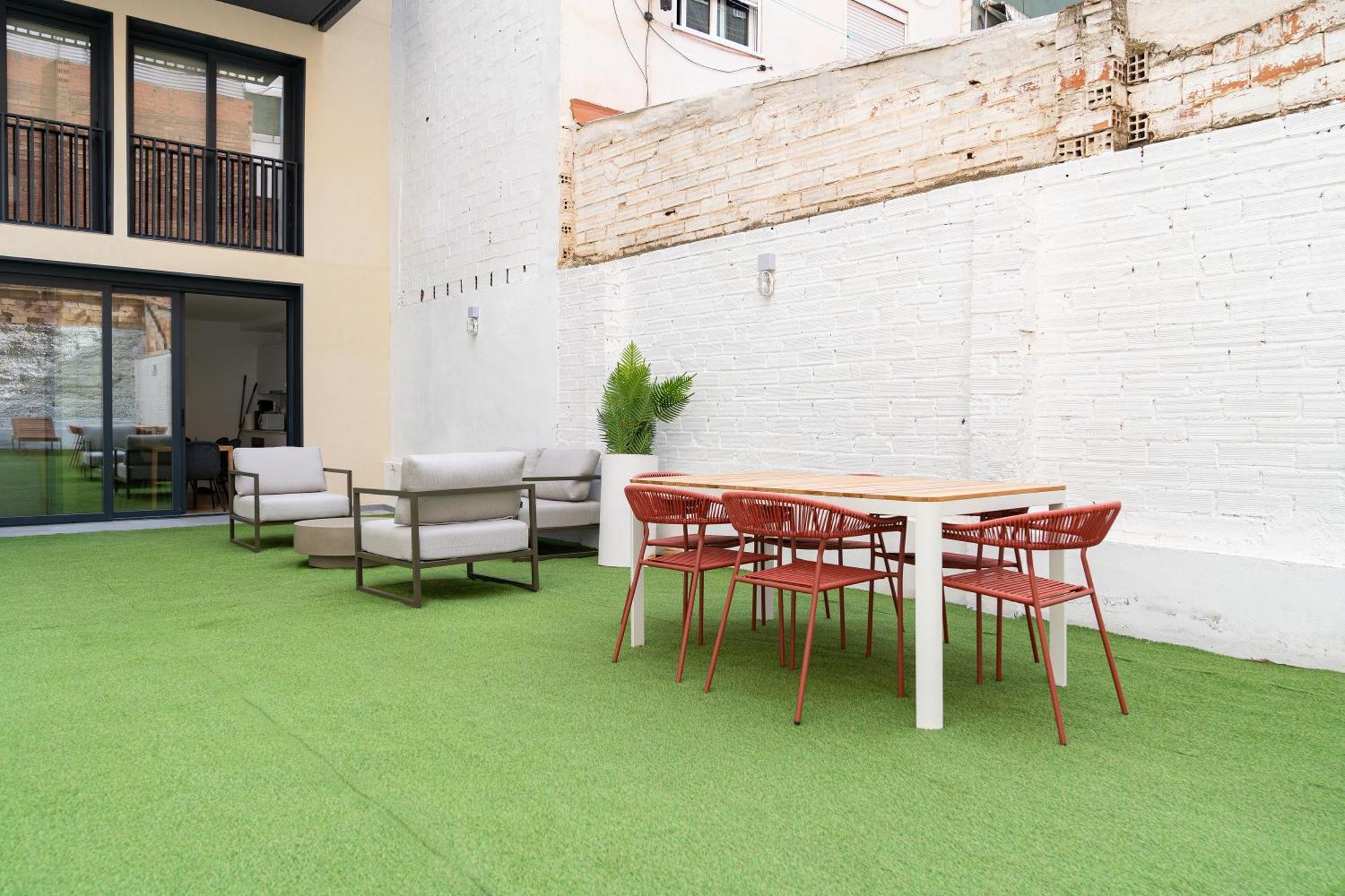 Stay U-Nique Apartments Albeniz Bcn L’Hospitalet de Llobregat Exterior foto