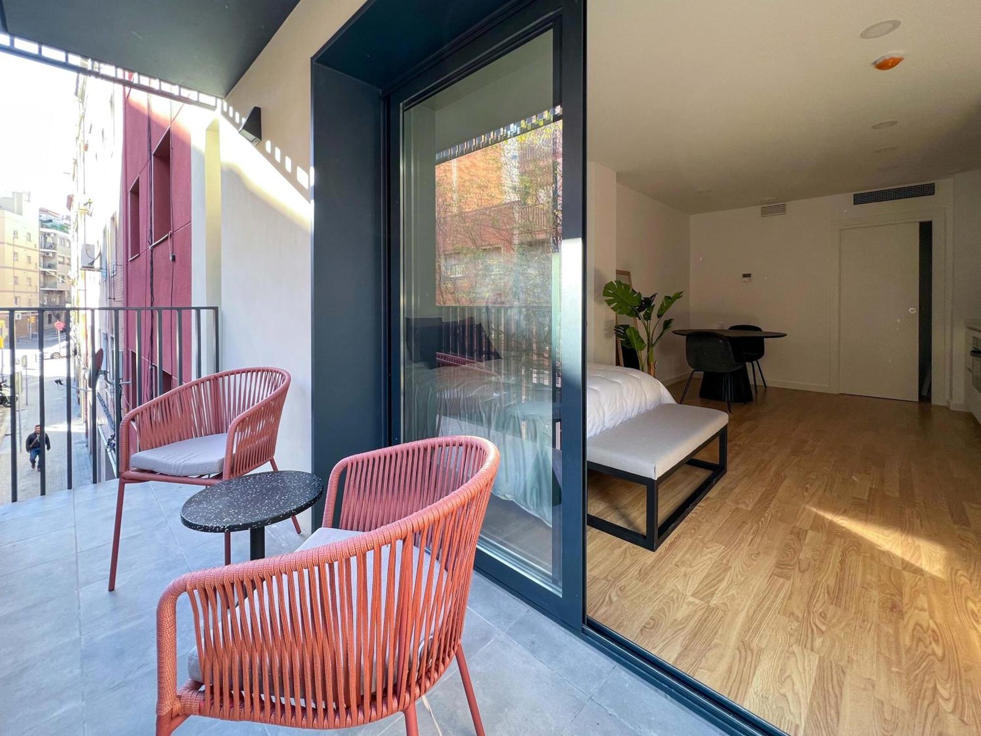 Stay U-Nique Apartments Albeniz Bcn L’Hospitalet de Llobregat Exterior foto